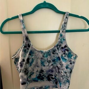 Align crop sports bra. Like new condition. Size 6